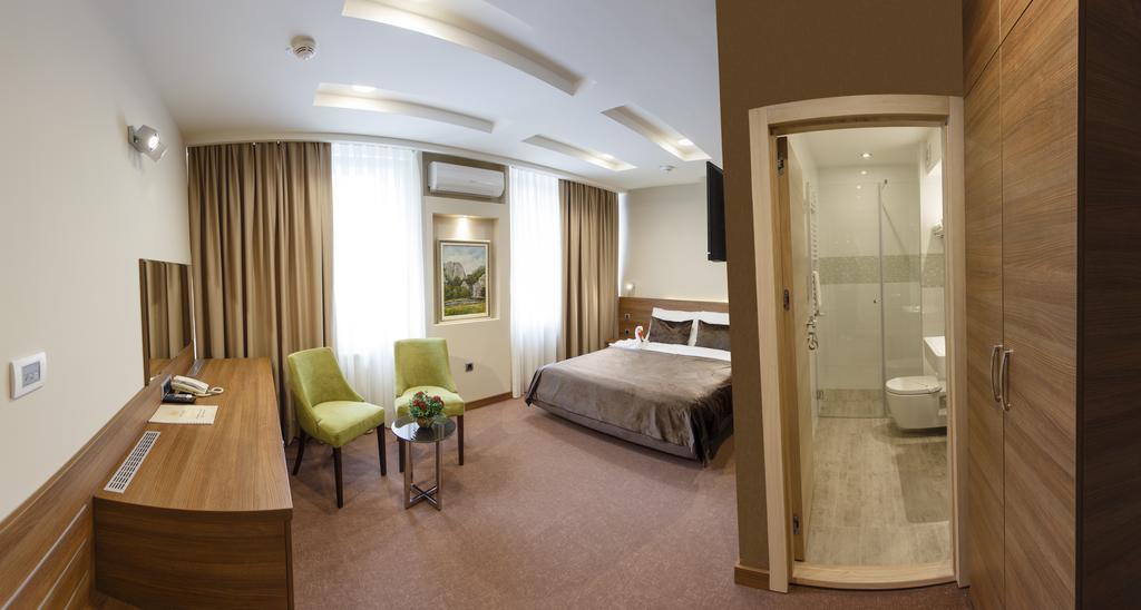Hotel Kragujevac Habitación foto