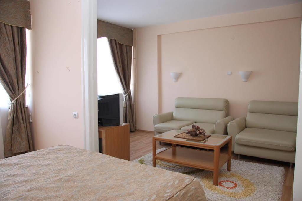 Hotel Kragujevac Exterior foto
